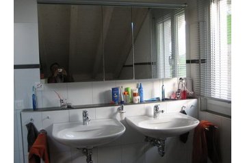 Suiza Chata Luzein, Exterior